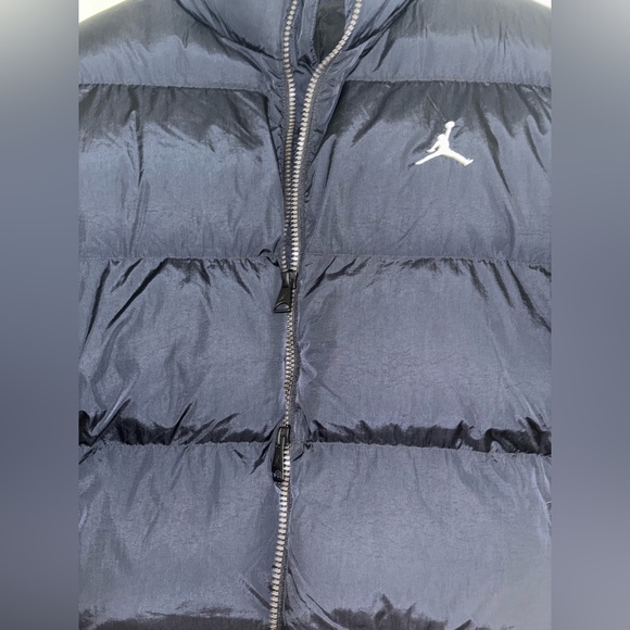 XL Men’s Jordan Essentials Poly Puffer Jacket - Picture 6 of 12